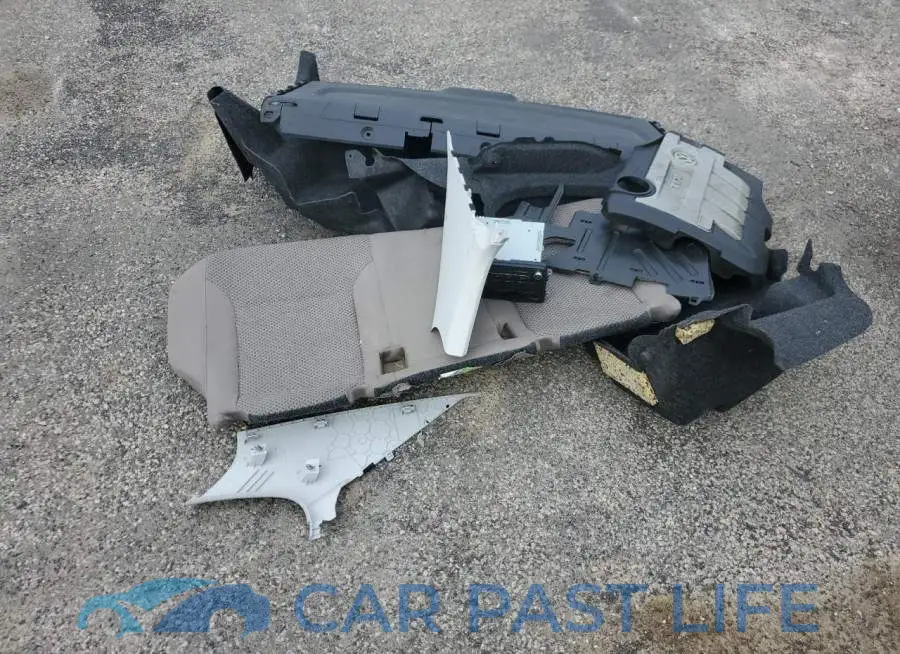 3VW3L7AJXEM330475# 12