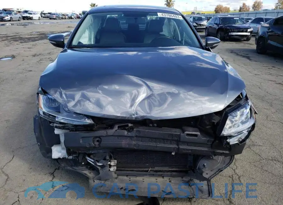 3VW637AJ9EM275837# 5