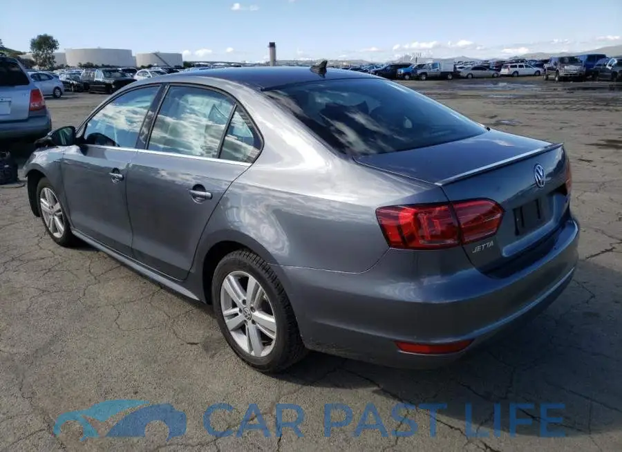 3VW637AJ9EM275837# 2