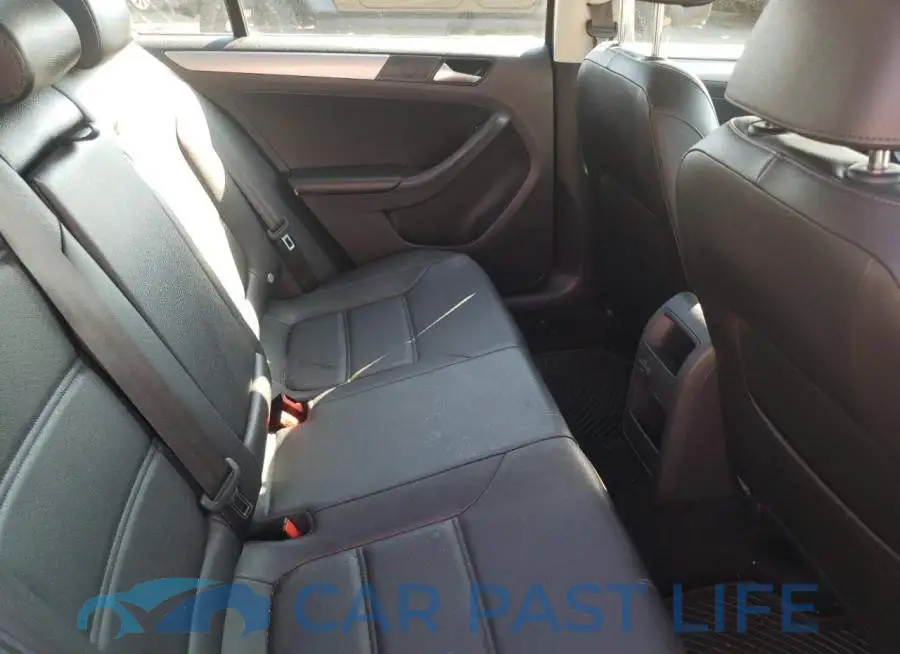 3VWB67AJ2HM405306# 10