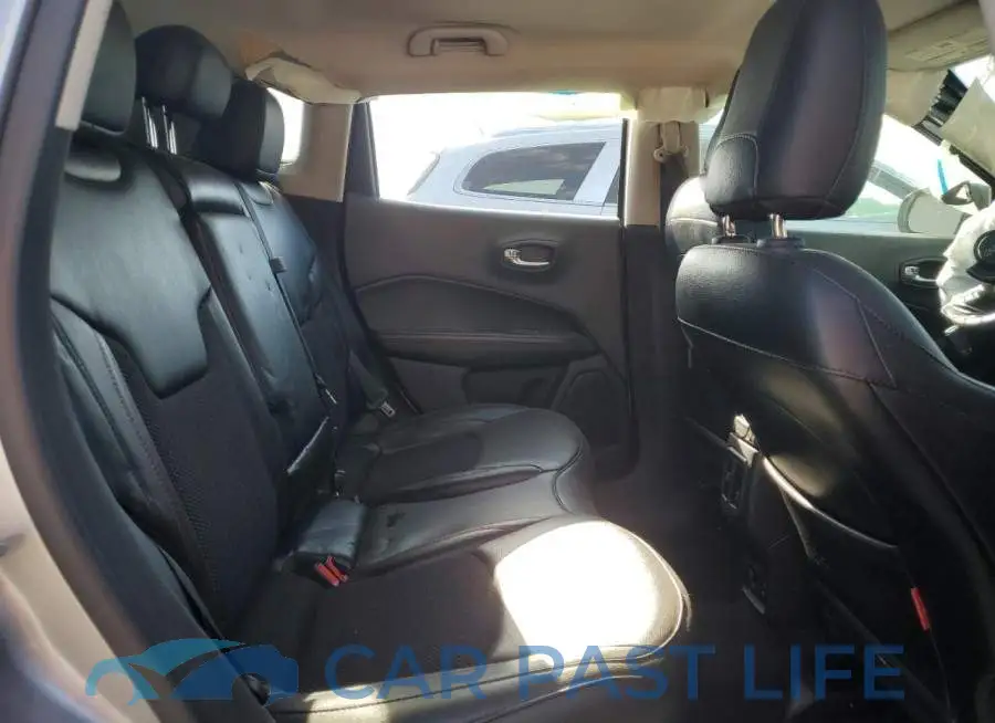 3C4NJDDB8LT171625# 10