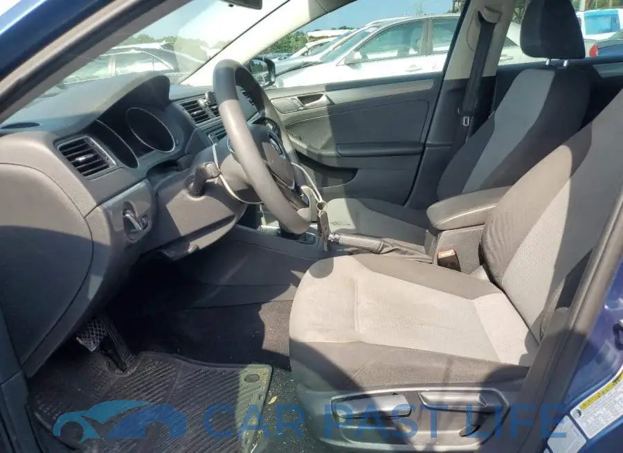 3VW2B7AJ9HM397197# 7
