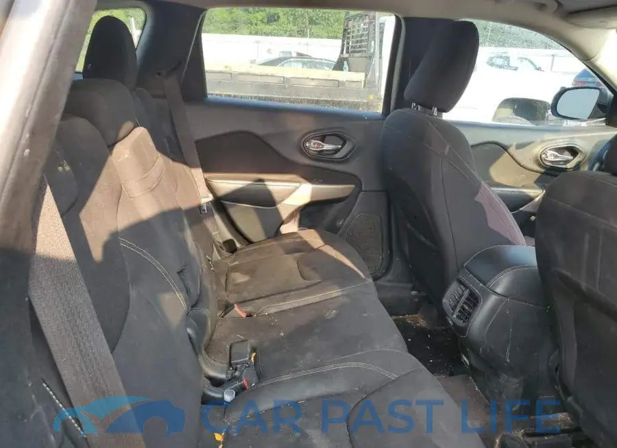 1C4PJLCB4HW607621# 11