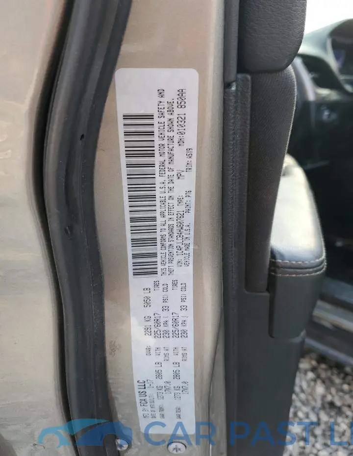 1C4PJLCB4HW607621# 13