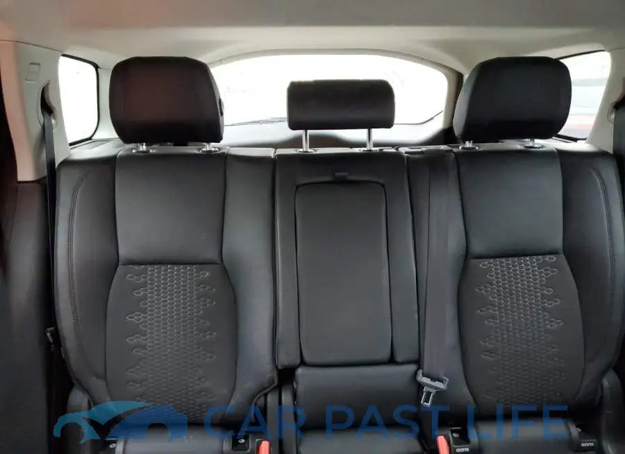 SALCP2RX0JH750062# 10