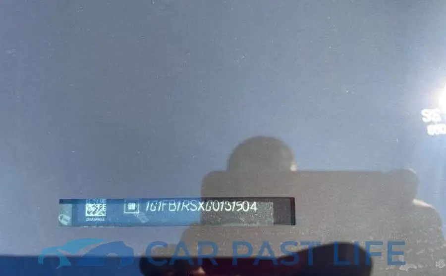 1G1FB1RSXG0131504# 10