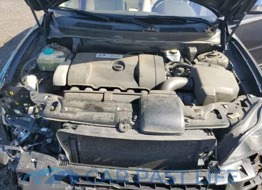 YV4952CZ8E1687192# 11