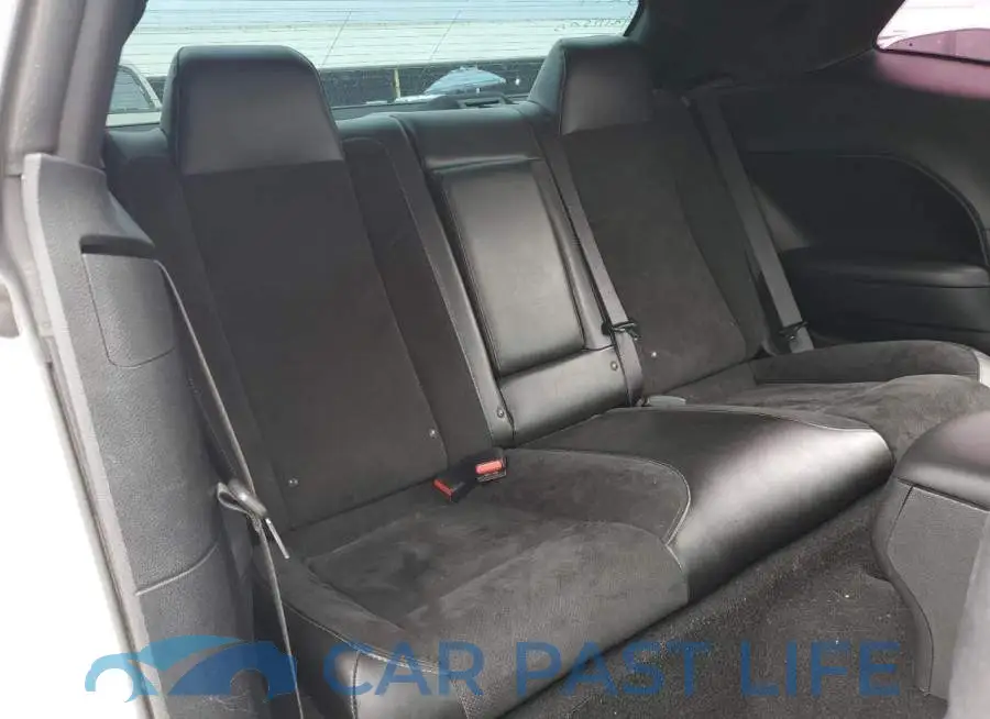 2C3CDZFJ8LH104407# 10