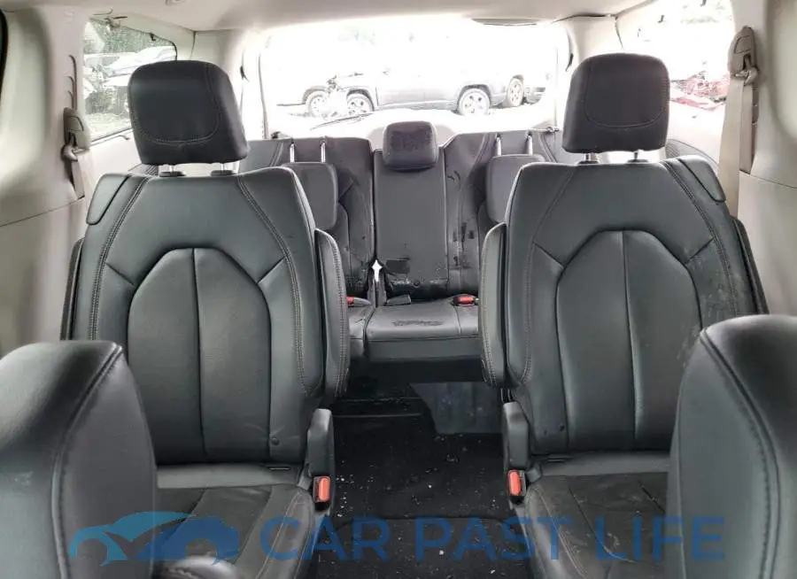 2C4RC1EG5LR120039# 10