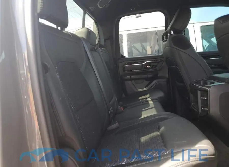 1C6SRFBT6LN410101# 10