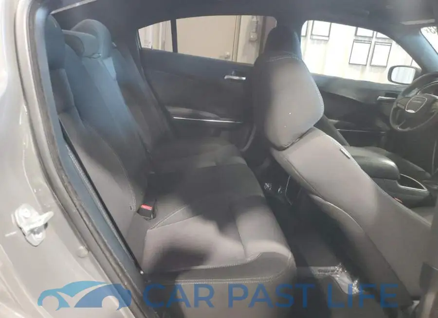 2C3CDXBG4HH625422# 10