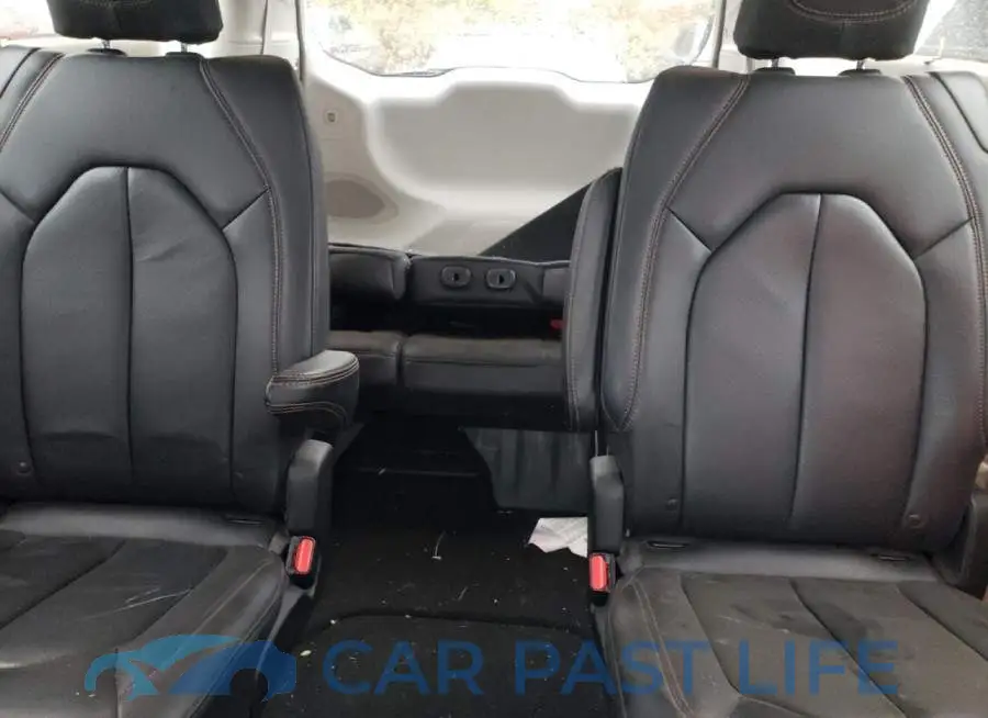 2C4RC1EGXHR782285# 10