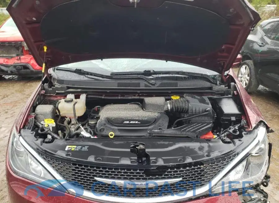 2C4RC1EGXHR782285# 12