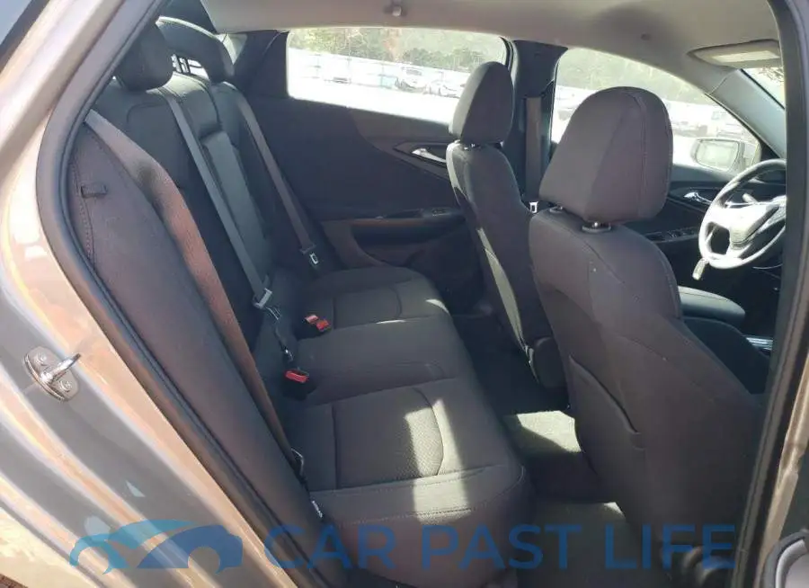 1G1ZD5ST5PF205023# 10