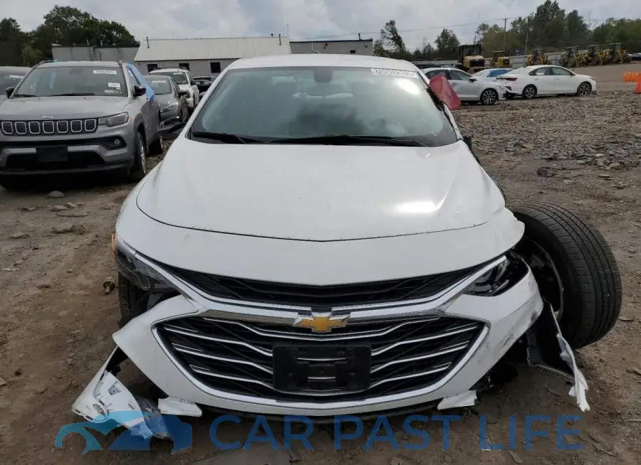 1G1ZD5ST8NF124627# 5