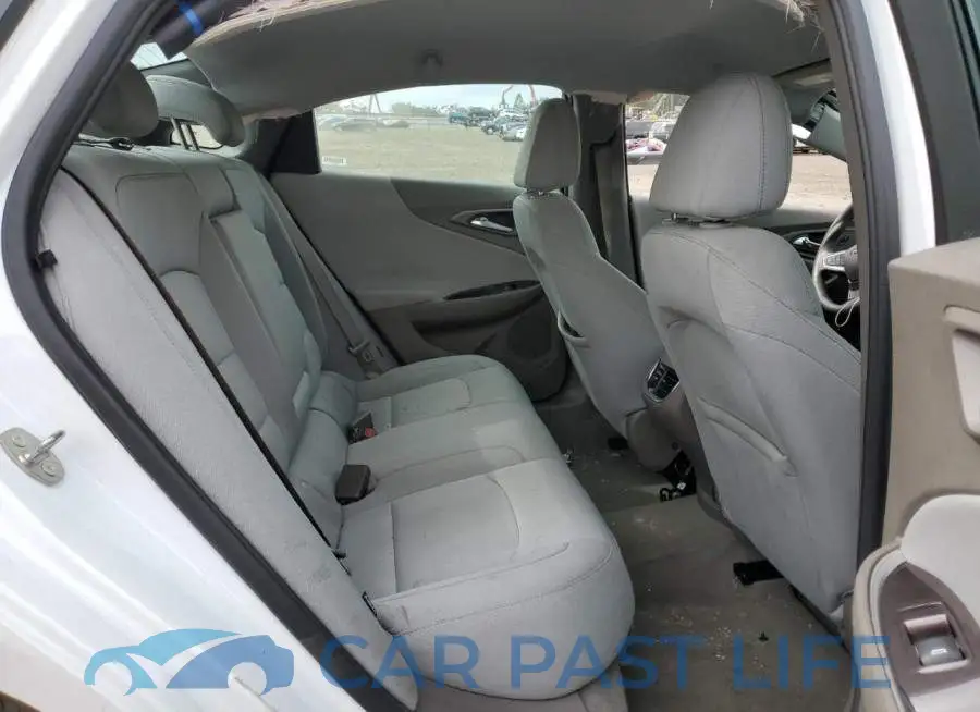 1G1ZD5ST8NF124627# 10