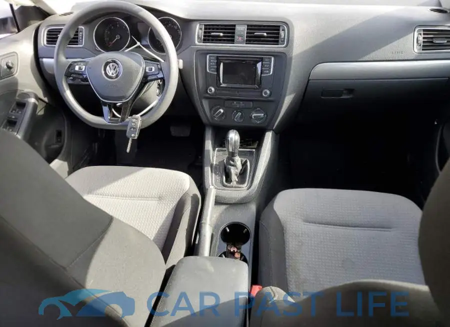 3VW2B7AJ8HM214775# 8