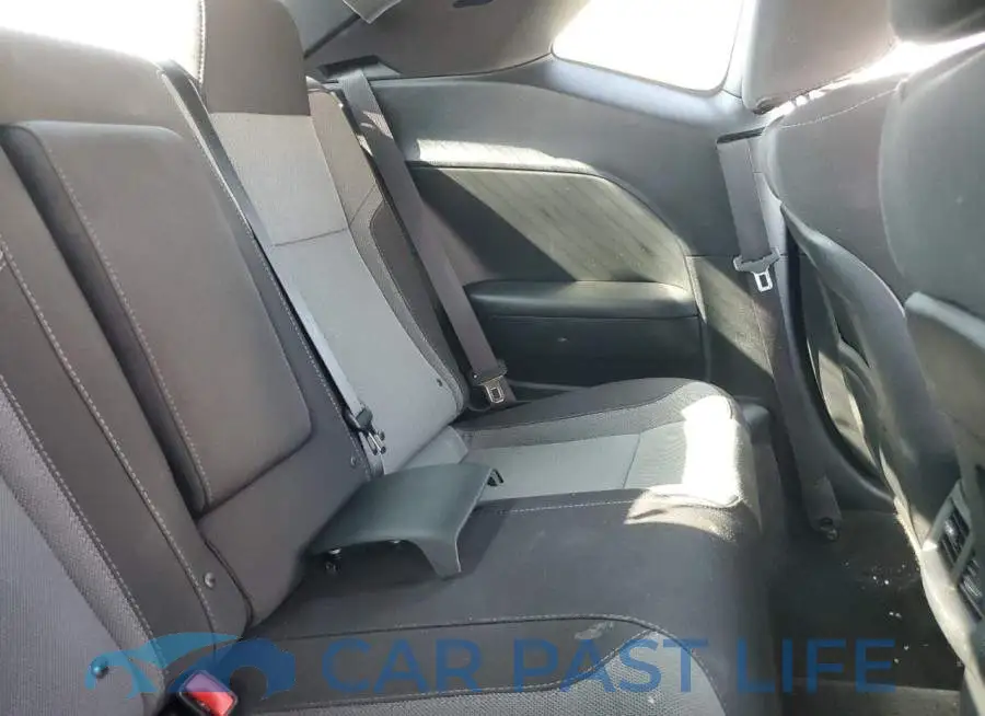 2C3CDZAT4FH733711# 10