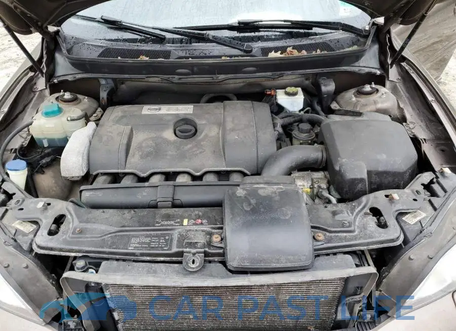 YV4952CZ1E1687552# 12