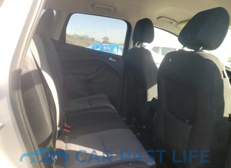 1FMCU0G73FUA15075# 11
