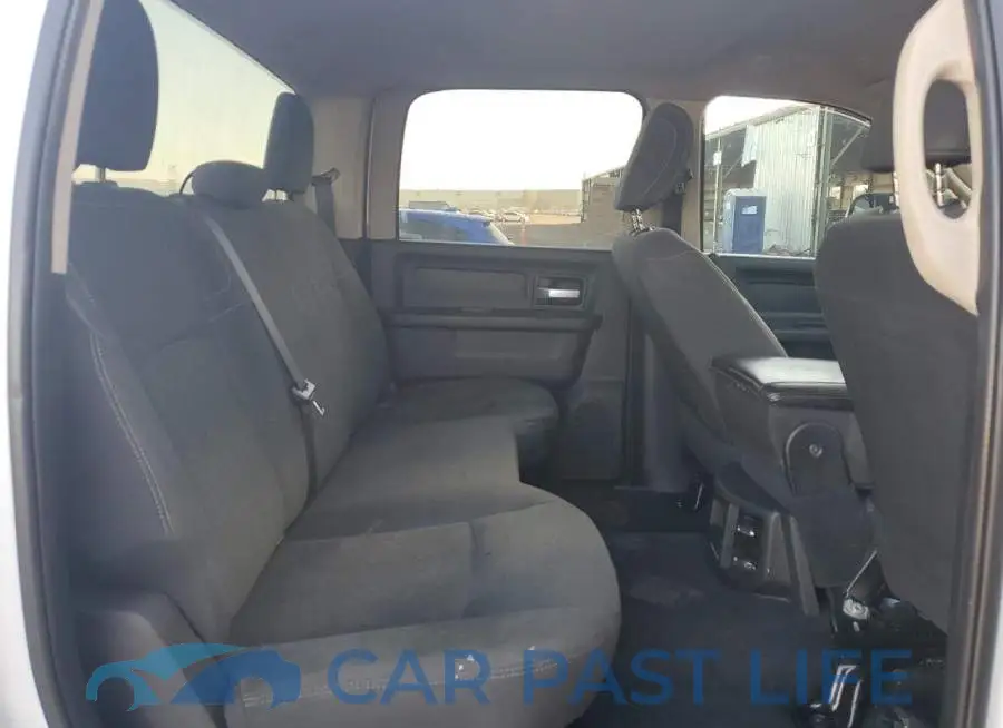 3C6UR4HJ7KG681548# 10