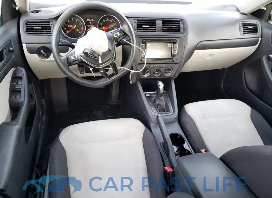 3VW2K7AJ8FM280160# 8