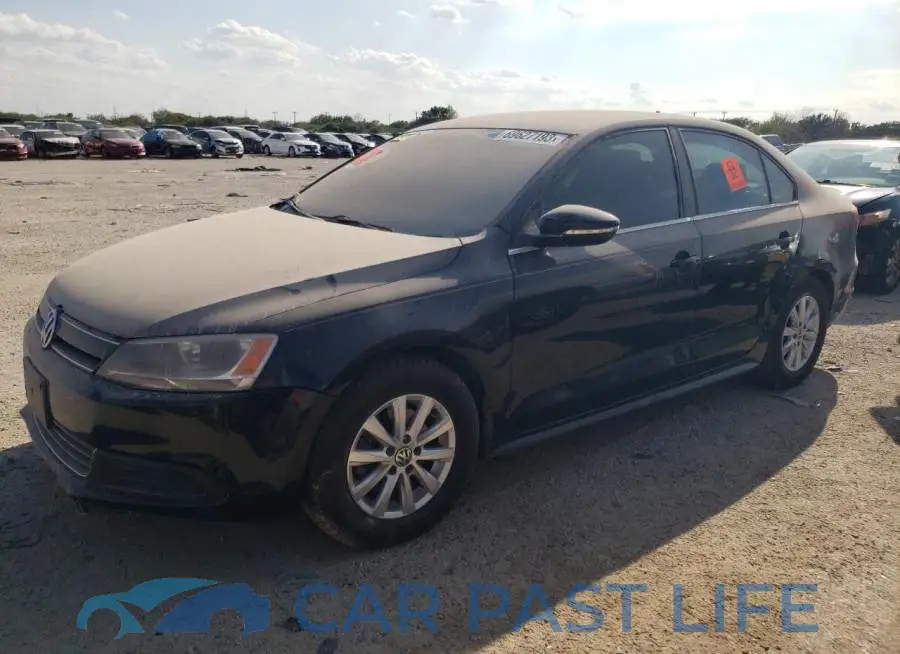 3VW637AJ5EM272806# 1