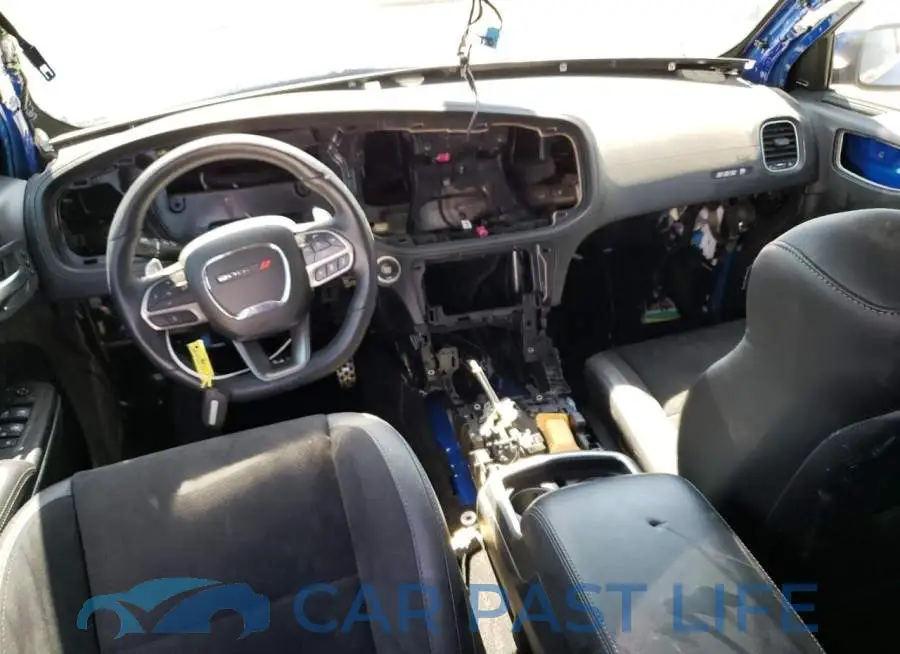 2C3CDXGJ6MH501330# 8