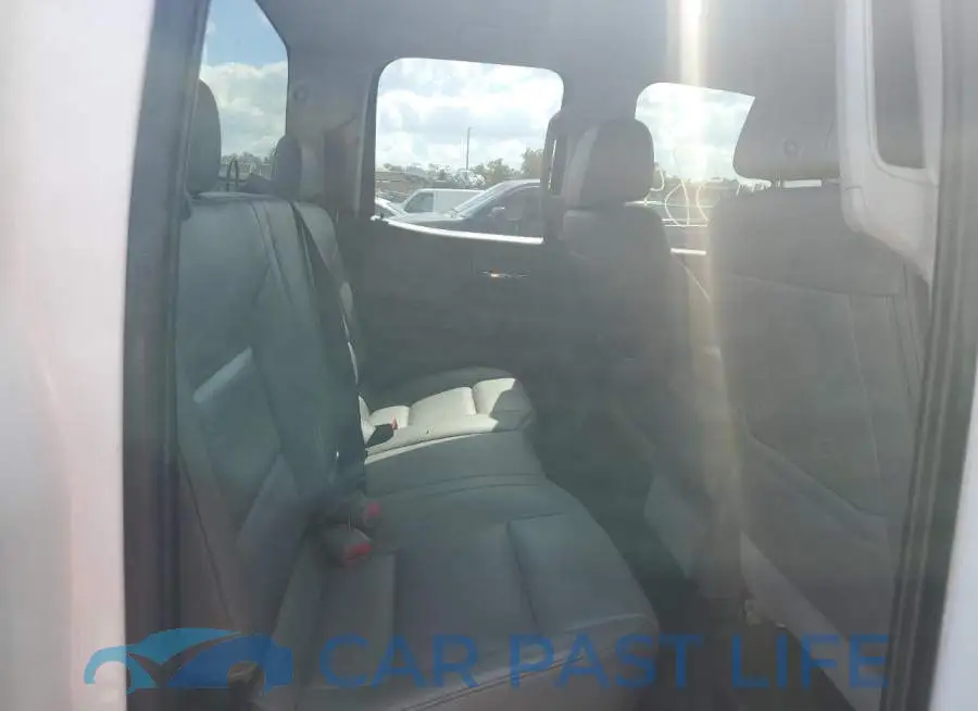 1GC2CUEG8JZ334707# 10