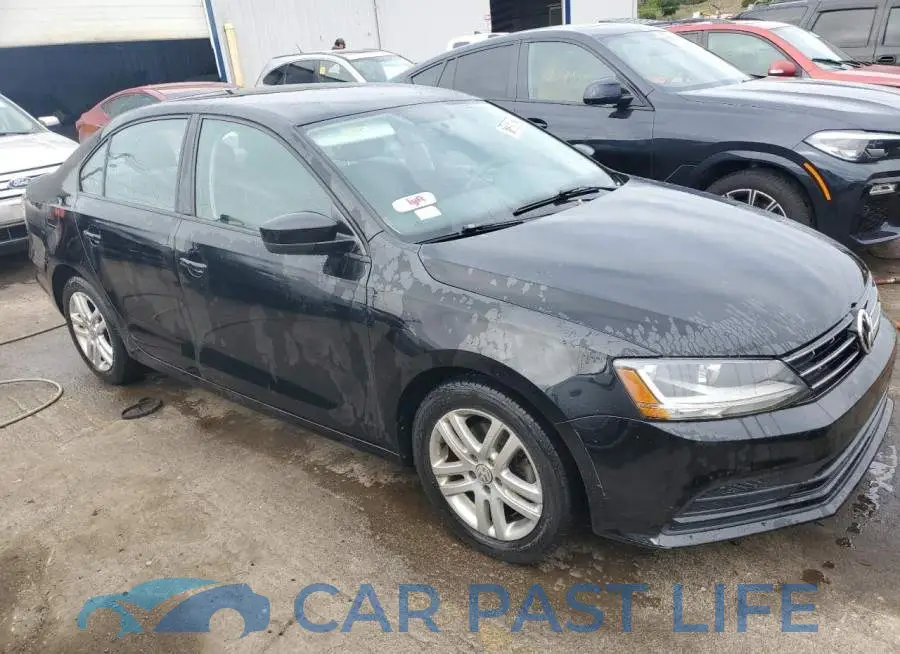 3VW2B7AJ5JM207840# 4