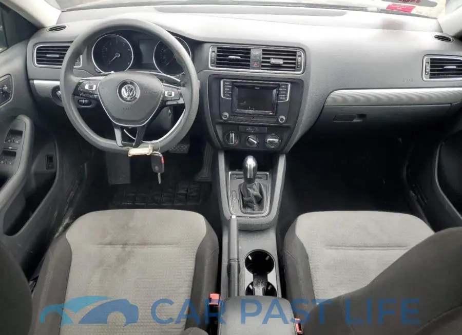 3VW2B7AJ5JM207840# 8