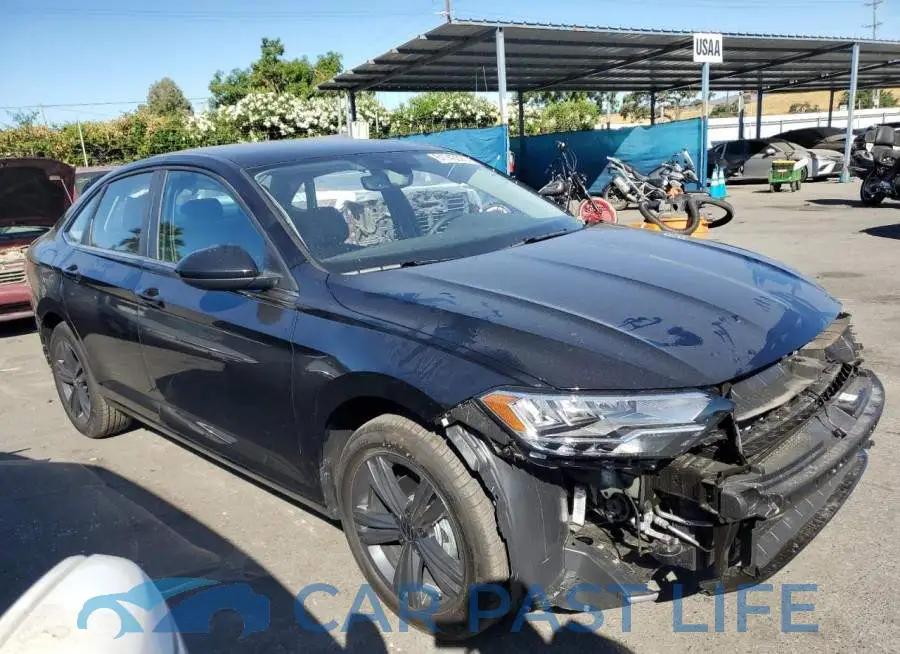 3VW7M7BU5PM029428# 4