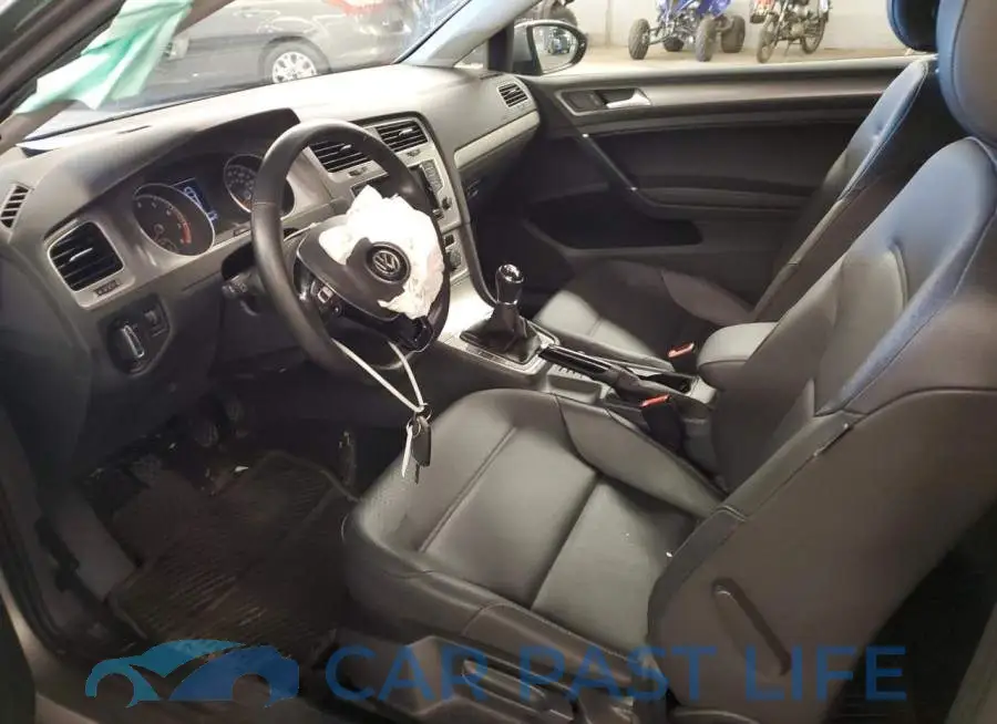 3VW817AU9FM067810# 7