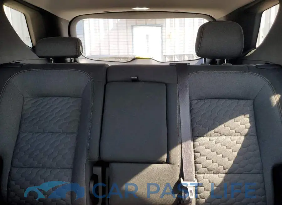 2GNAXUEV6L6111831# 10