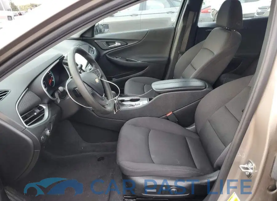 1G1ZD5ST8PF138675# 7