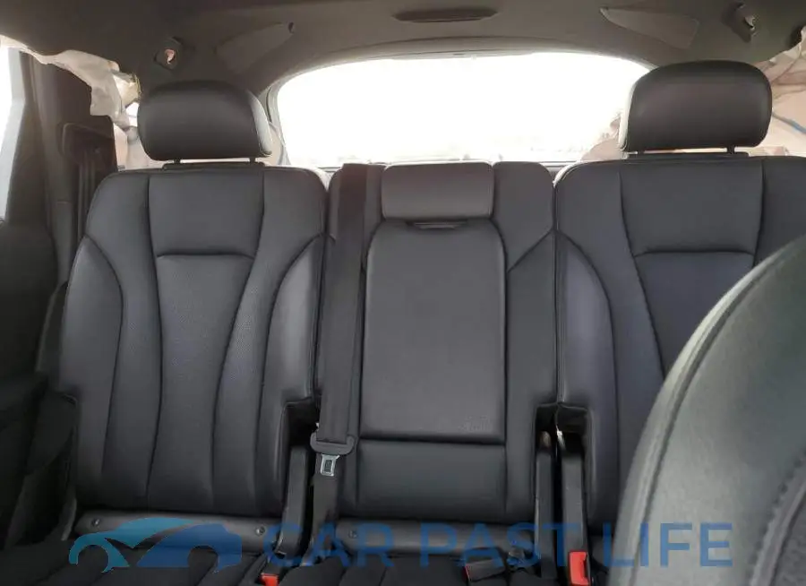 WA1VAAF70JD049636# 10