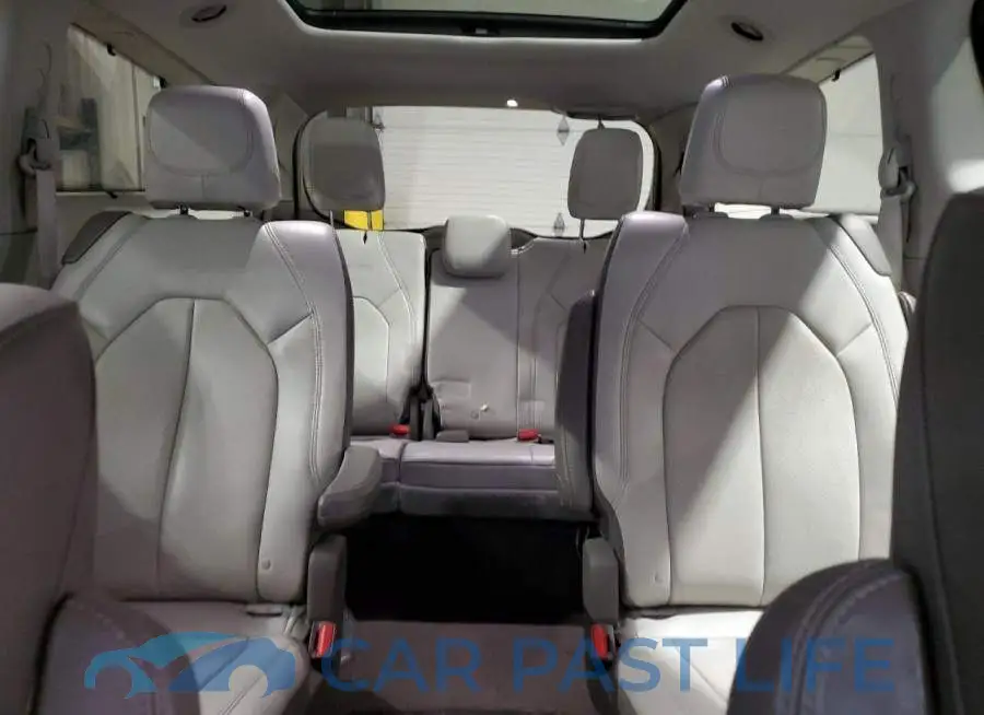 2C4RC1EG7JR114983# 10