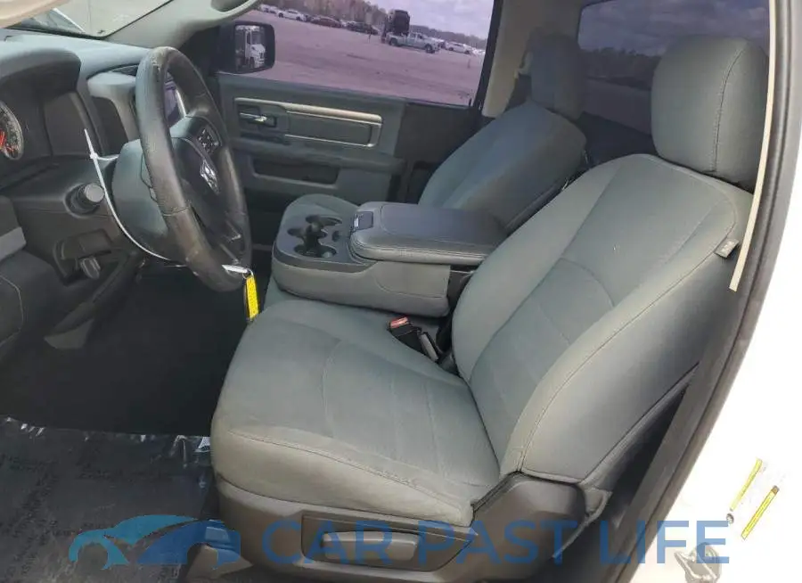 3C6JR6DG2HG671947# 7