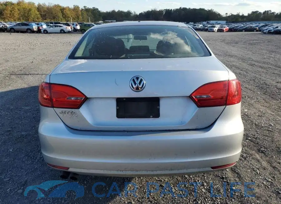 3VW2K7AJ8EM207840# 6