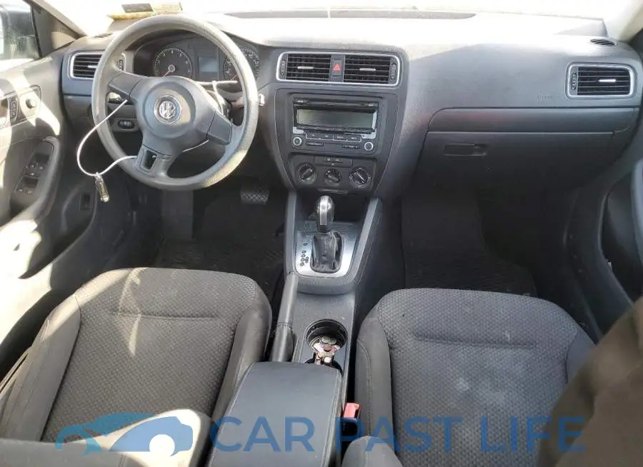 3VW2K7AJ8EM207840# 8