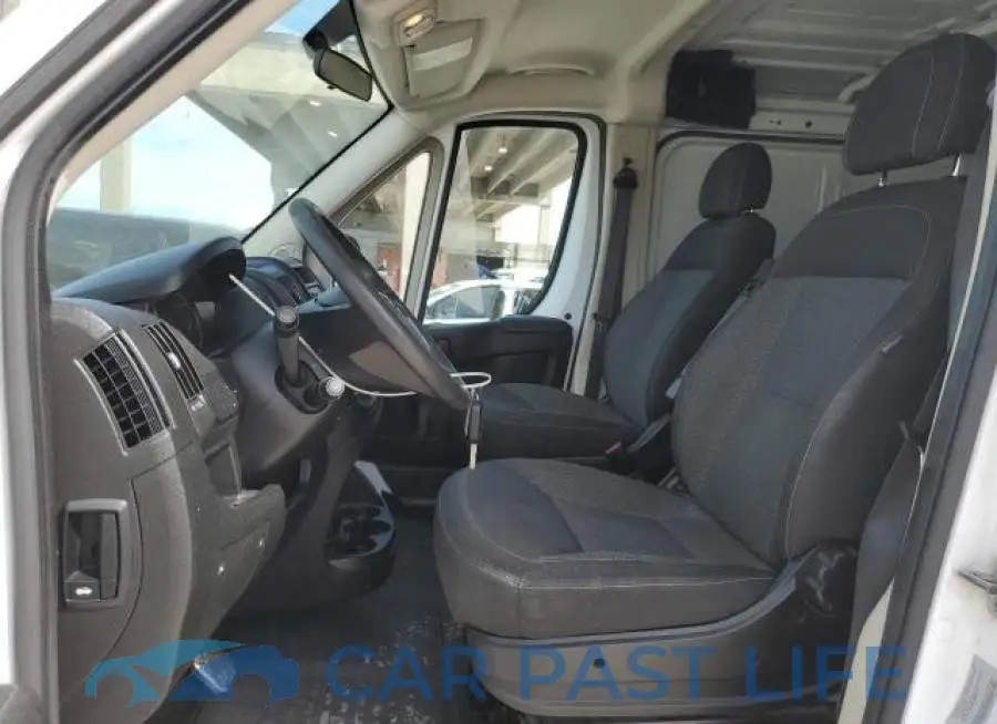 3C6TRVAG4HE520935# 7