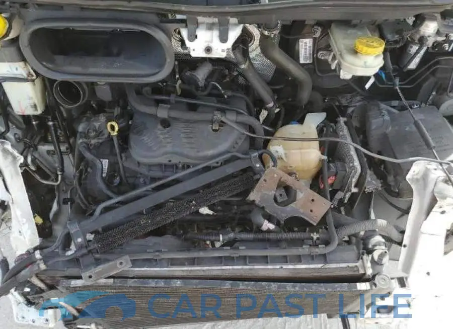 3C6TRVAG4HE520935# 12