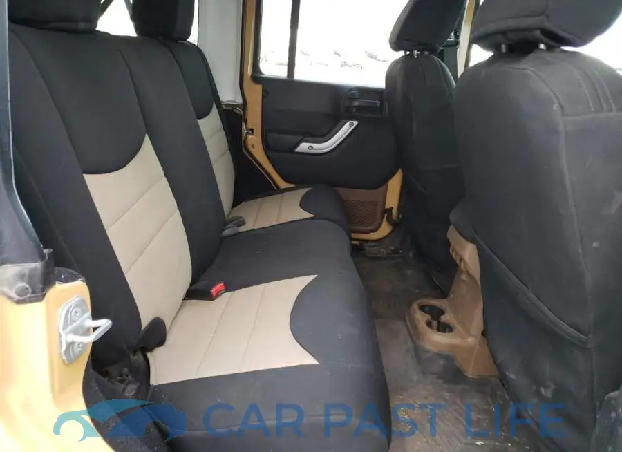 1C4BJWFG7EL174215# 10