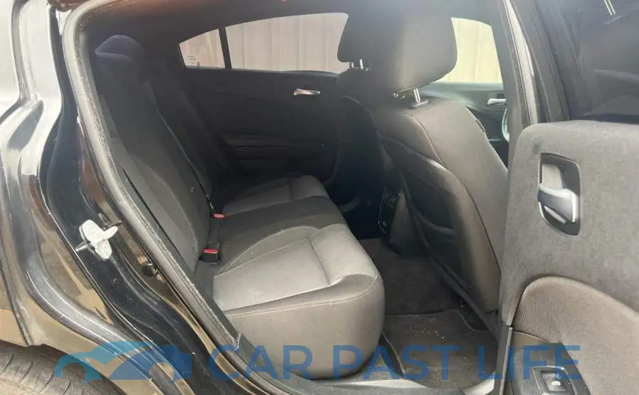 2C3CDXBG9JH196235# 6