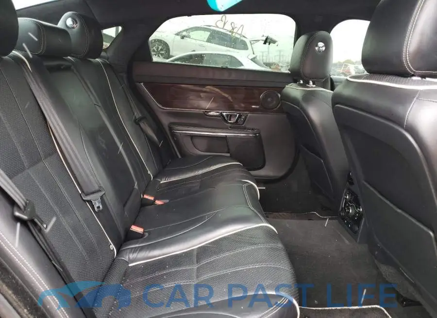 SAJWA2GT8EMV64466# 10
