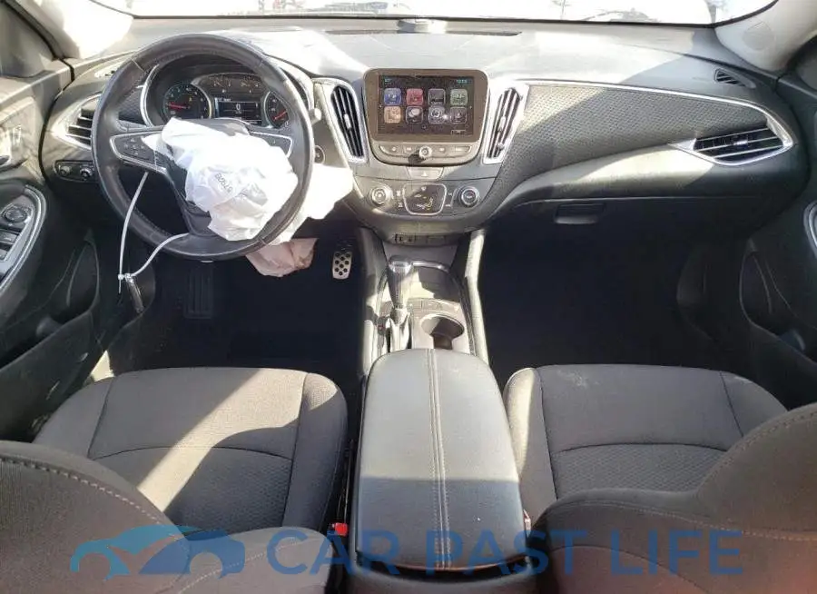 1G1ZE5ST7HF192824# 8