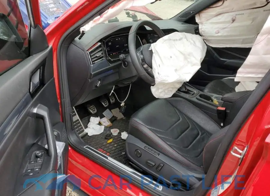 3VW5T7BU5MM083799# 8