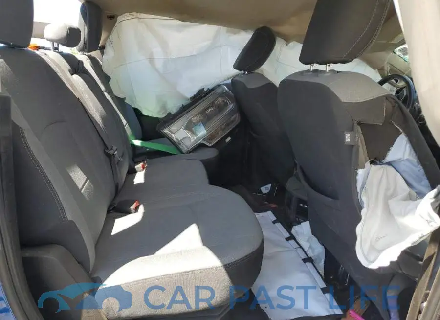 3C6UR5JL1KG607074# 10