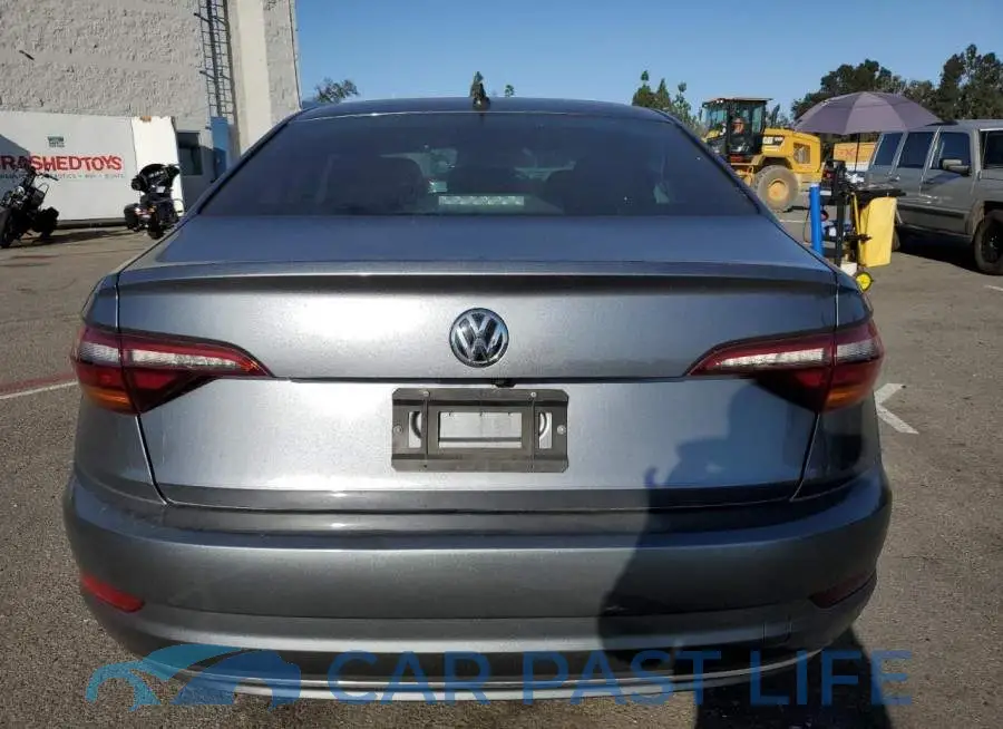 3VWCB7BU0KM213320# 6