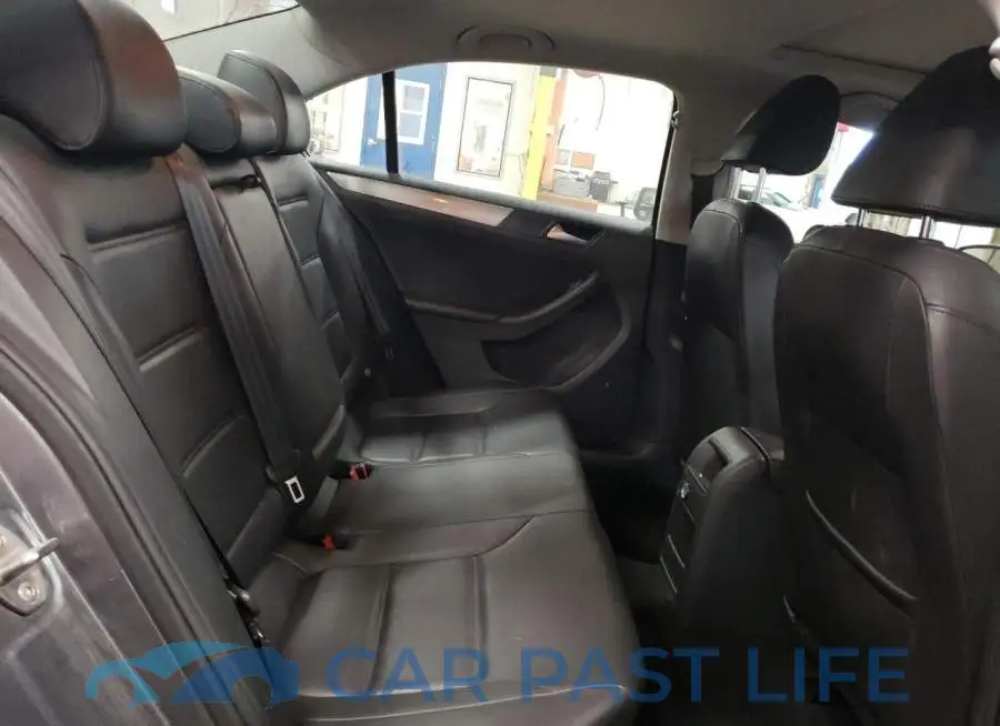3VWD67AJ0GM231310# 10